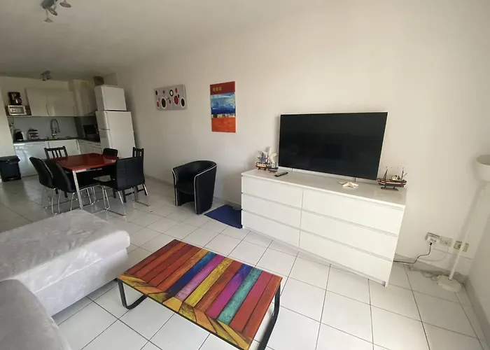 Moderne 3 Pieces Sur Marina Pour 6 Personnes - Fr-1-696-98