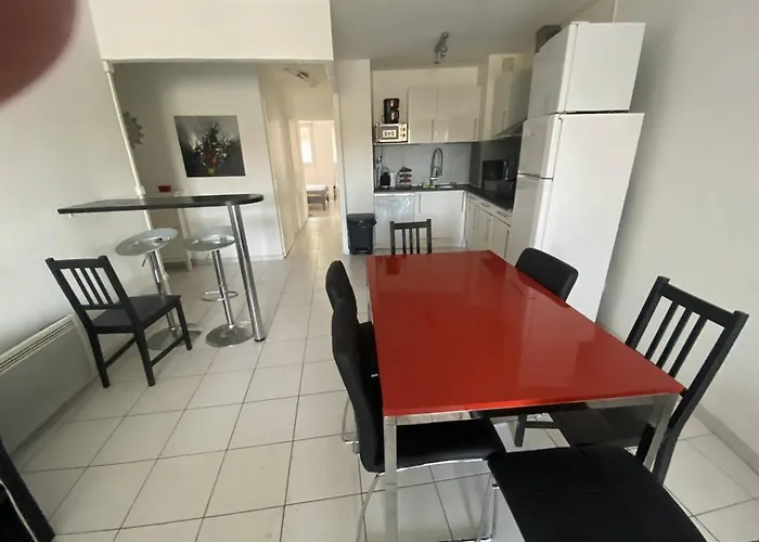 Moderne 3 Pieces Sur Marina Pour 6 Personnes - Fr-1-696-98 * Кане